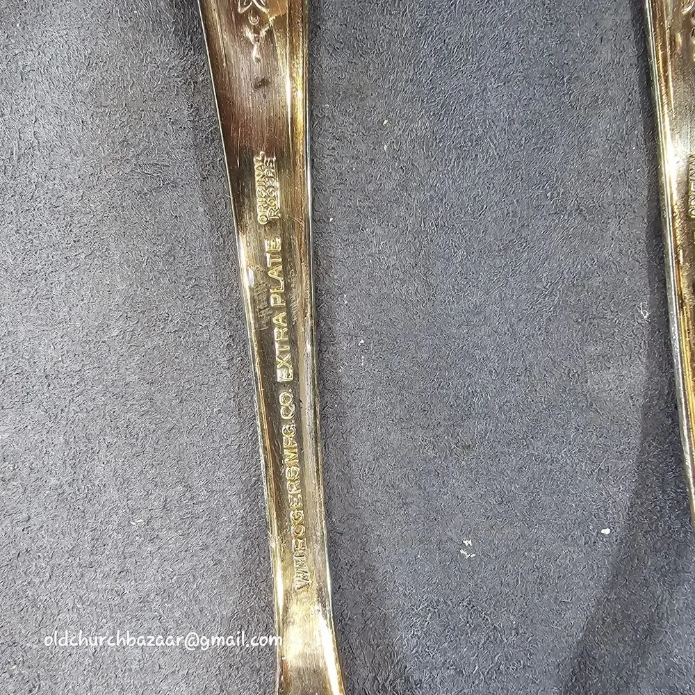 2pcs WM Rogers Extra Plate Magnolia Inspiration Lot Of 2 Serving Spoons